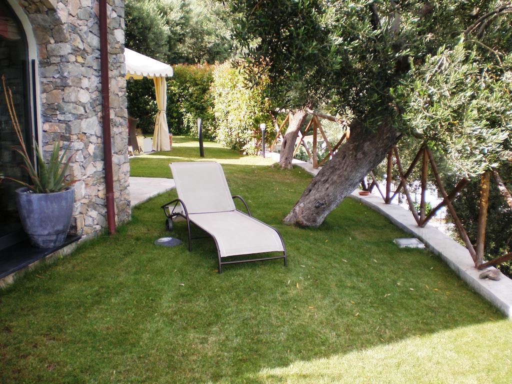 Villa Degli Ulivi B&B Финале Лигуре Экстерьер фото