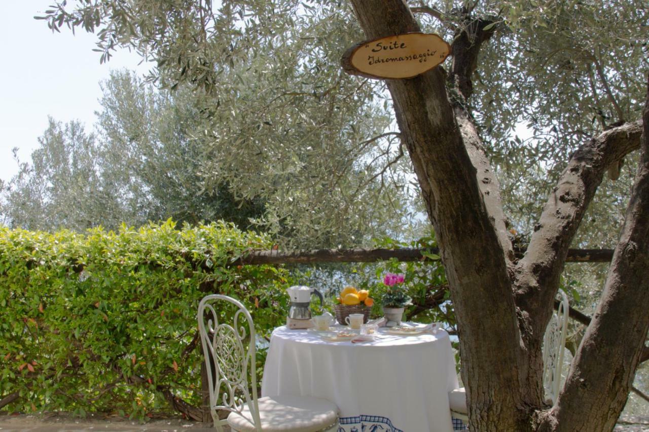Villa Degli Ulivi B&B Финале Лигуре Экстерьер фото